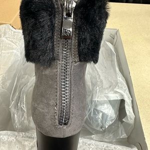 DKNY ABRI-WEDGE BOOTIE